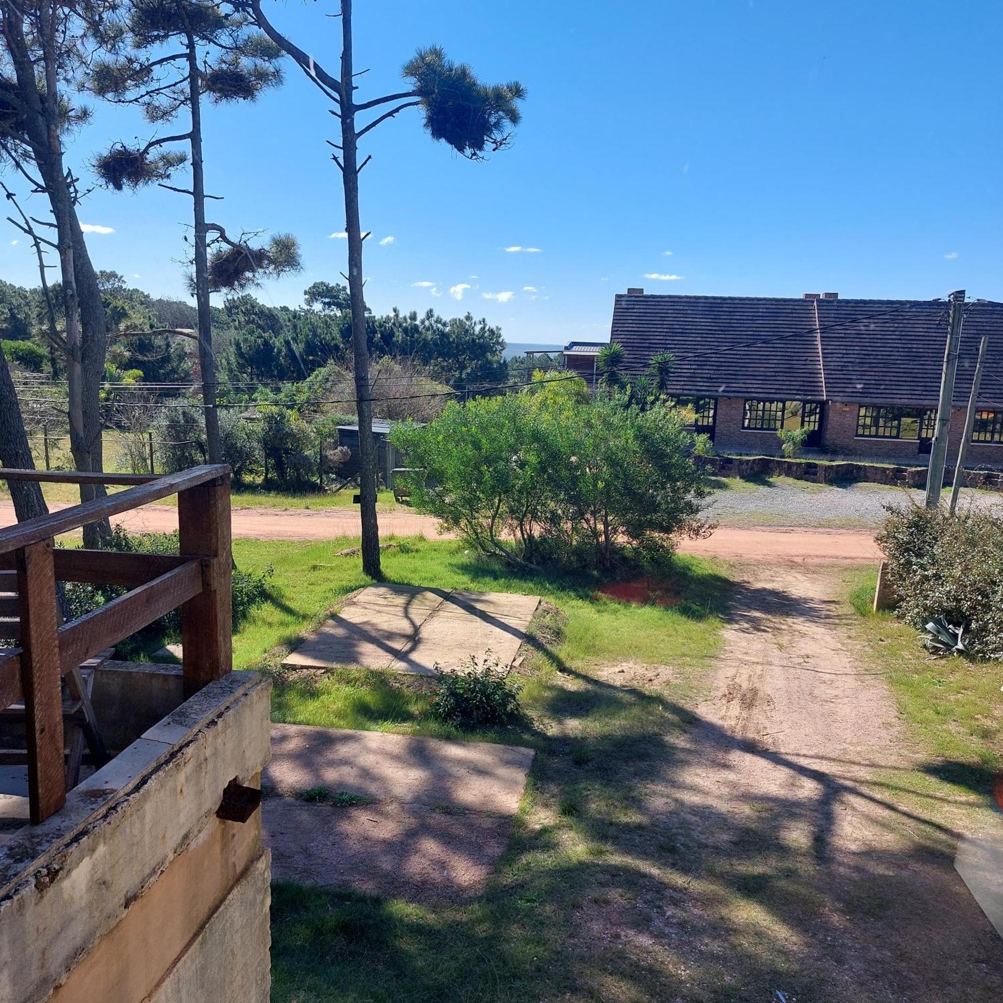 Casa Amarilla Con Jacuzzi Villa Punta Del Diablo Esterno foto